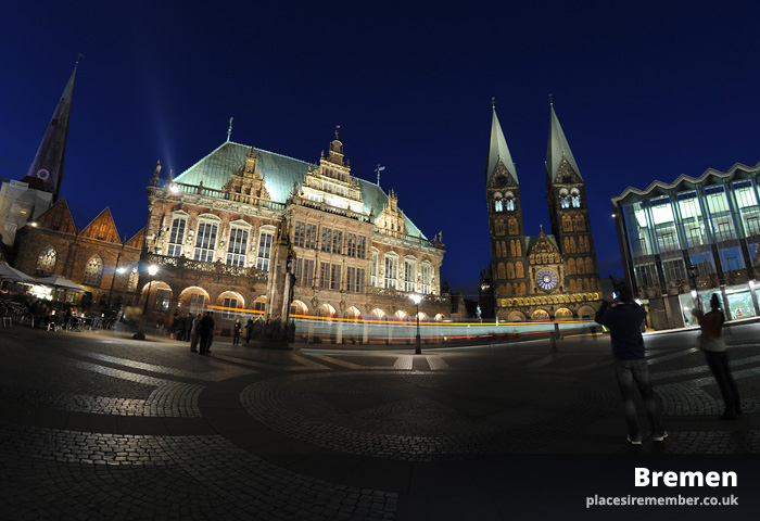 Bremen town hall and cathedral.
